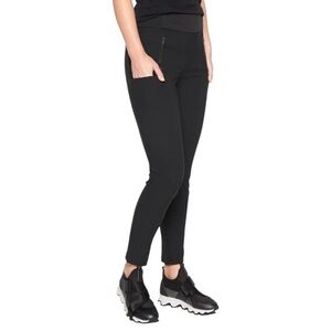 ATHLETA Headlands Hybrid Tight with Stash Pockets in Black. Size 4